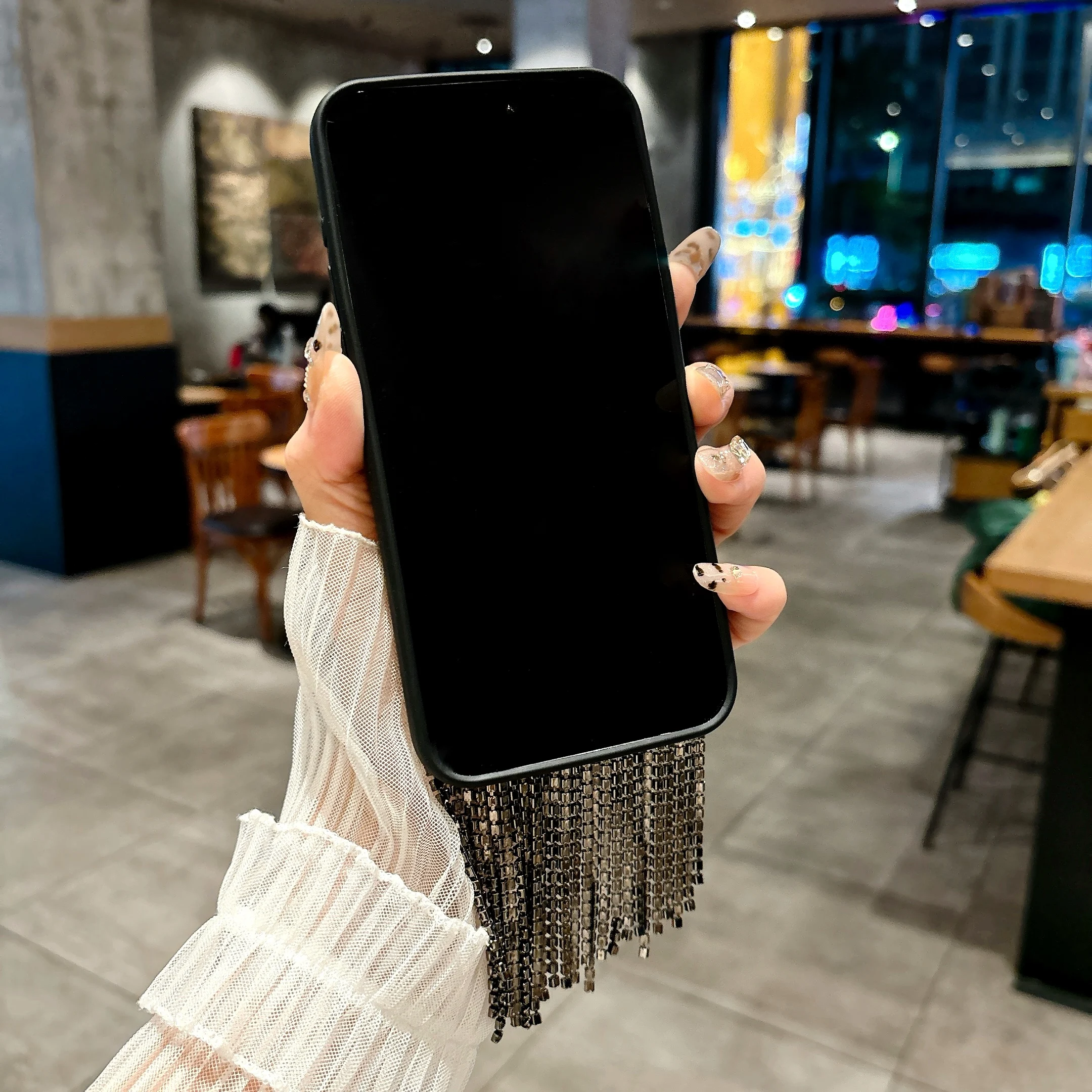Luxus-Marken-Handyhülle mit Quasten, Glitzer und Pailletten für iPhone 17Air 16 15 14 11 12 13 Plus Pro Max MiNi Rückseite Schutzhülle – Detail 7