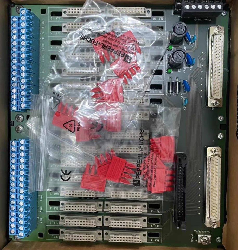 HiCTB16-UNI-SD37-SC  195051 Original New Terminal Board Have Stock