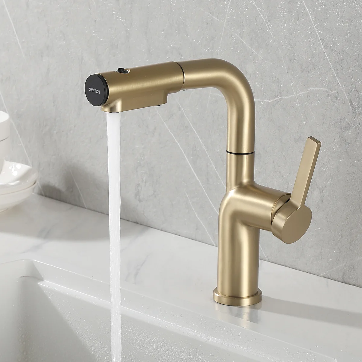 Brushed Gold Stainless Steel Three-Mode Pull-Out Kitchen Faucet 360-Degree Swivel Basin Bathroom Hot/Cold Water Faucet