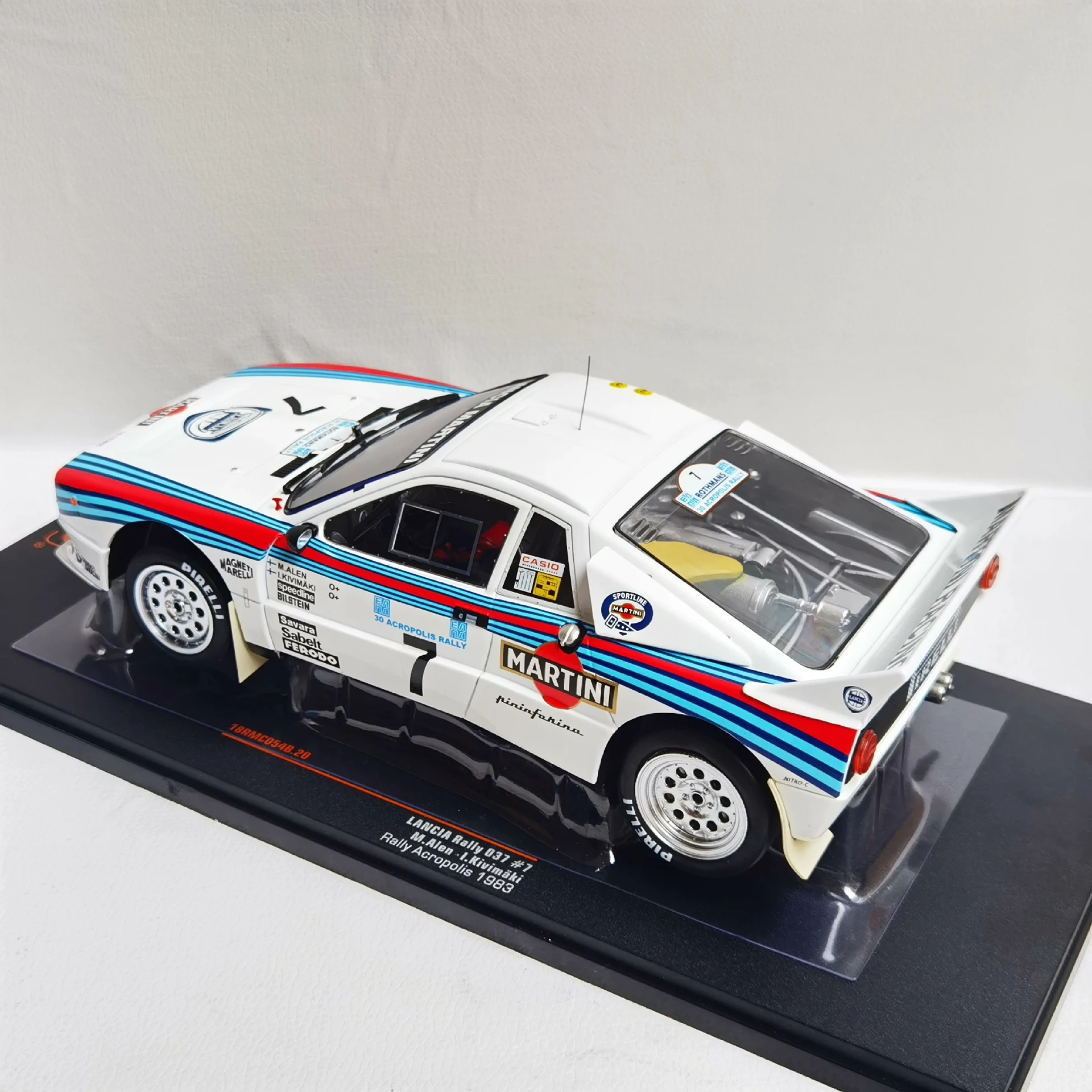 IXO Escala 1:18 LANCIA # 7 1983 Simulação Liga Modelo de Carro Diecast Toy Colecionáveis Presentes Ornamentos