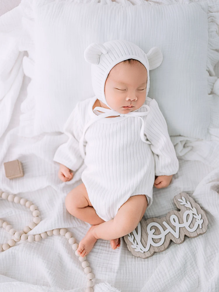 

Newborn Cosy Home Style Theme Photography Props Baby Jumpsuit+Hat Set Bow Headband Bear Doll Photo Studio Baby Shoot Scene Props