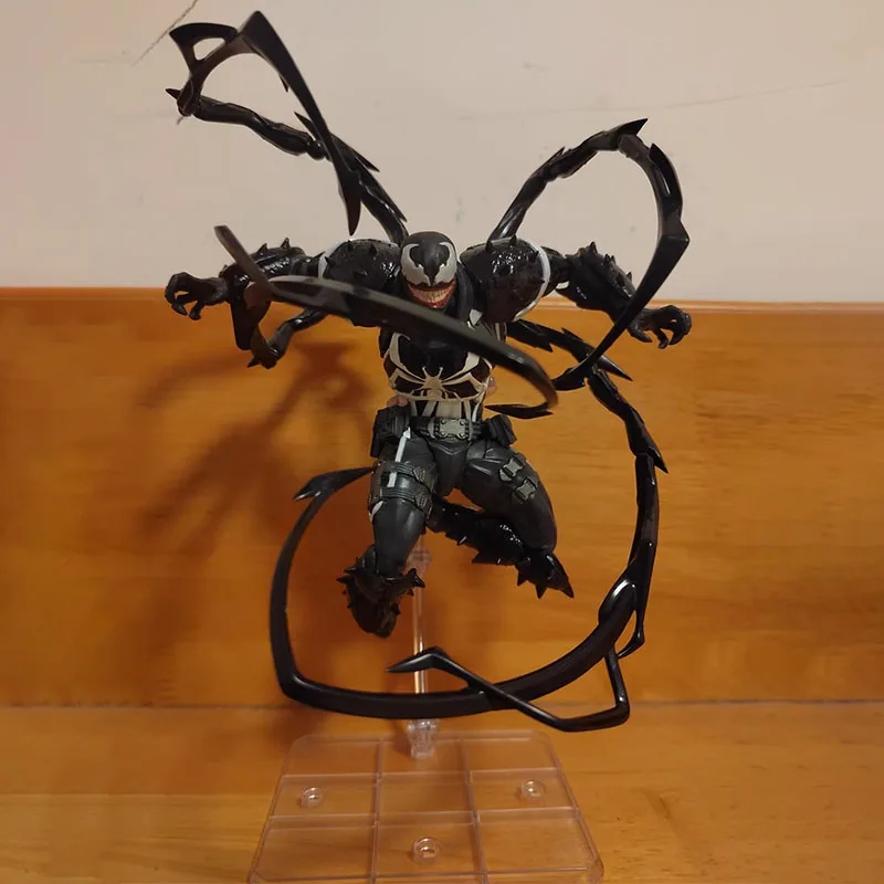 Hot Ct Venom Figura Incredibile Yamaguchi Agente Venom Figurine Eugene Thompson Action Figures Ornament Collection Toy