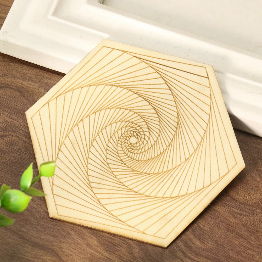 Деревянная подставка под спираль с лазерной гравировкой и кристаллами Деревянная подставка под спираль с лазерной гравировкой и кристаллами