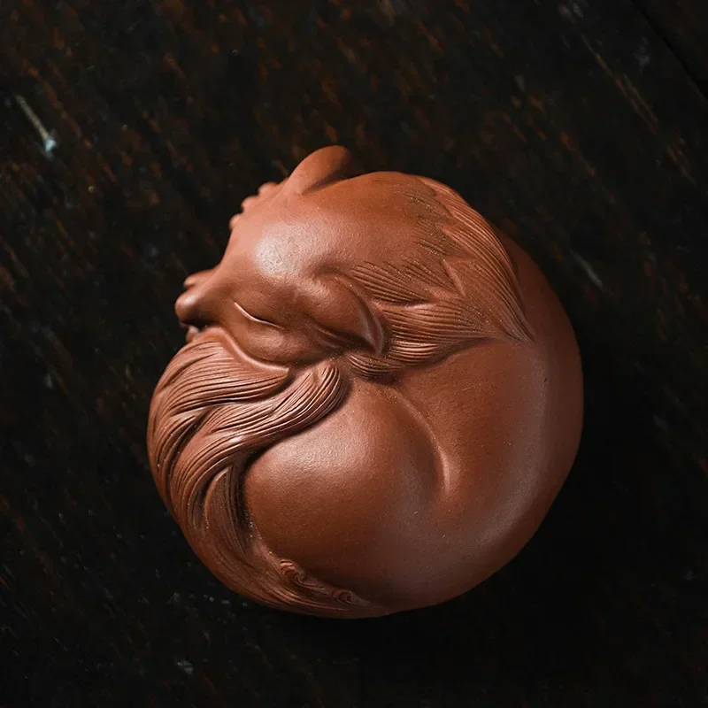 

Скульптура ручной работы, креативная фиолетовая глина, чайные животные на кончиках пальцев, статуя маленькой лисы, украшение для дома, чайный сервиз, украшение, художественный подарок