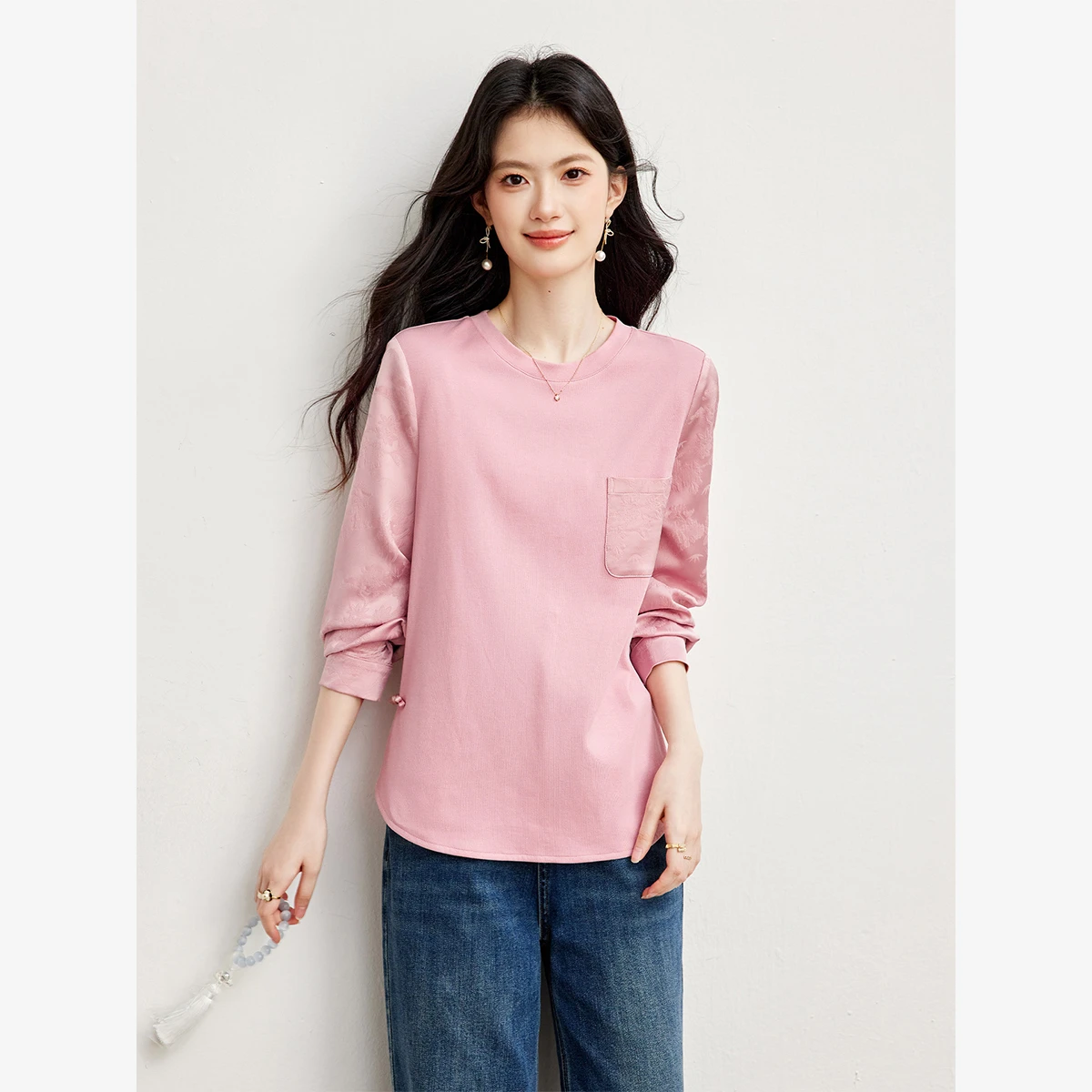 VIMLY Fashion Pink Long Sleeve T-shirt for Women 2026 Autumn Subtle Jacquard Round Neck Blouse Loose-fit Casual Top Female A7635