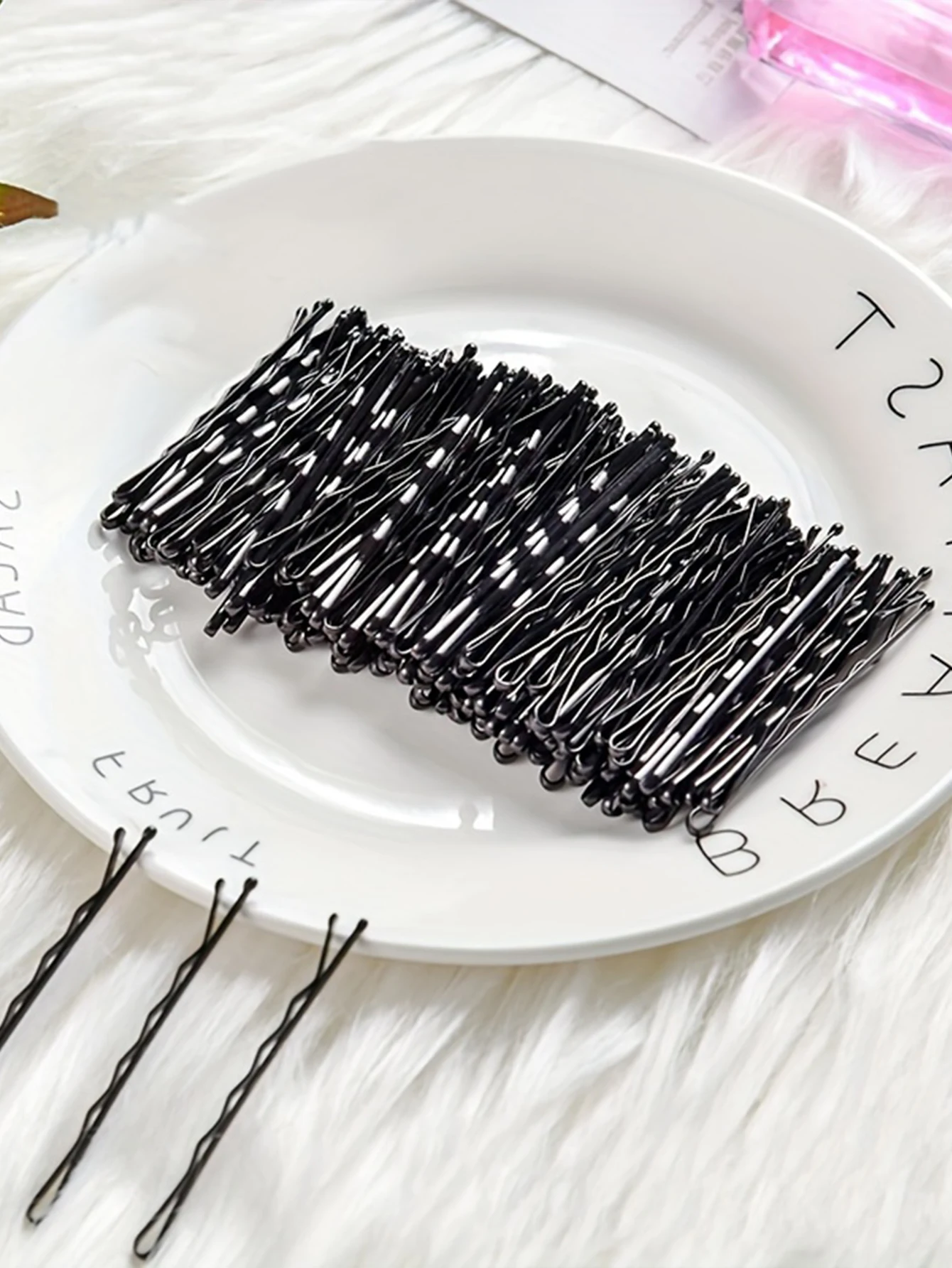 

50 hairpins, including straight hairpins, wavy hairpins, simple black hairpins, broken hairpins, straight hairpins, fixed hair o