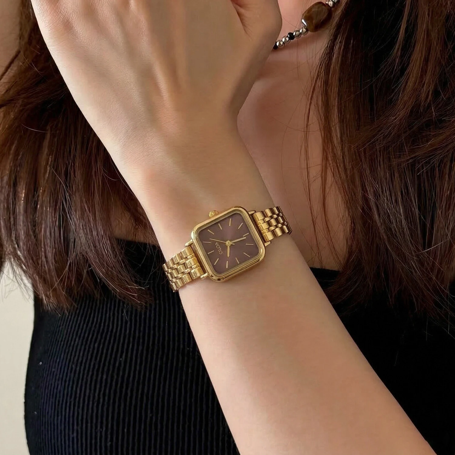 CILOA French Retro Women's Watch, Square Dial Gold Strap, Daily Light Luxury Quartz Wristwatch