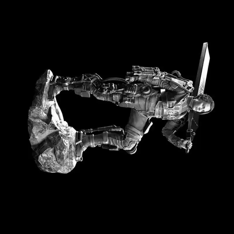 1/24 Scale Resin statue Armored female soldier carrying broadsword Assemble Model Kit Unassembled Unpainted 3D Garage Kit toy