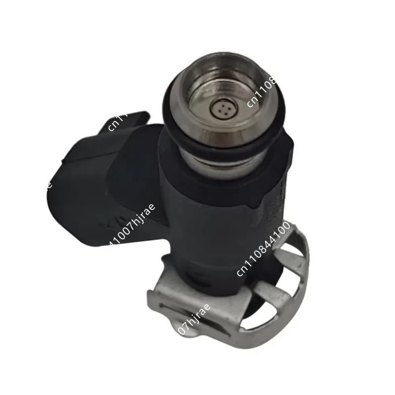 2‑Hole Fuel Injector Fit For Hisun 700 ATV UTV 25377439 16530‑007C00‑0000 P007C00165300000 16400‑007C‑0000 4‑Wheel Repair Part