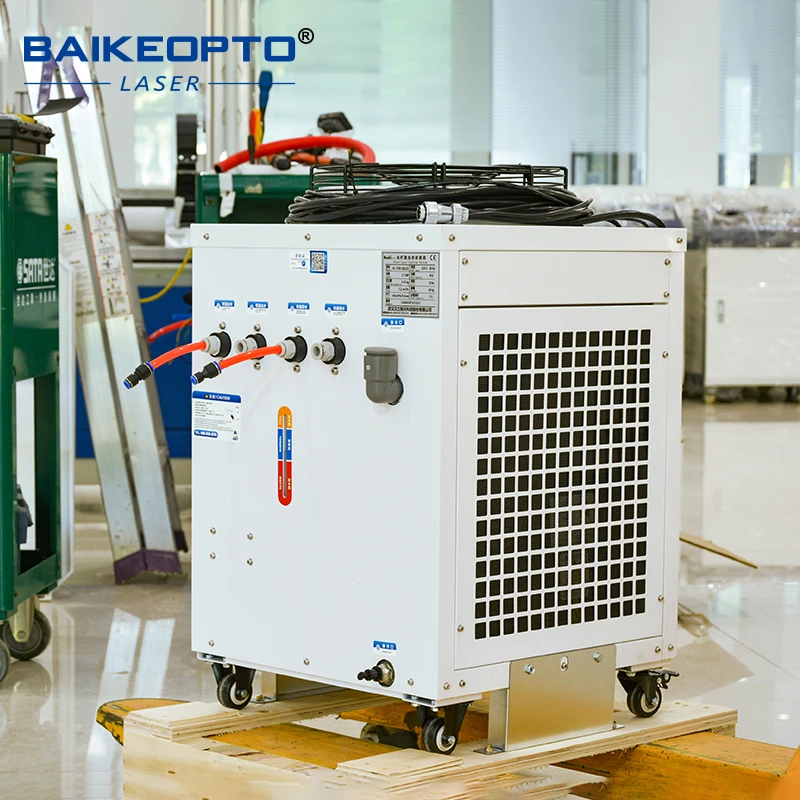Small laboratory chiller with high precision constant temperature of ±0.1℃ for rotary evaporators/reactors