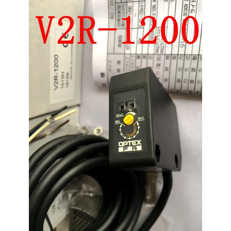 

Japan OPTEX photoelectric switch V2R-1200 relay output with self-contained lens mirror reflection type
