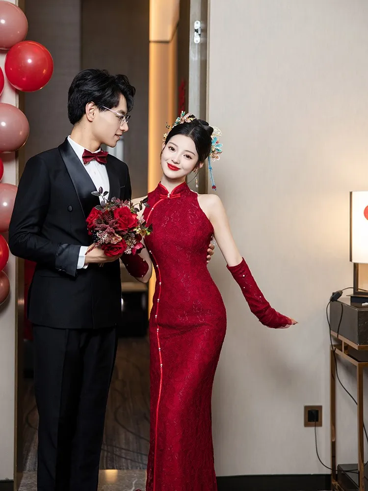 Novo vestido de noivado cheongsam vermelho sem mangas estilo chinês com cauda pequena