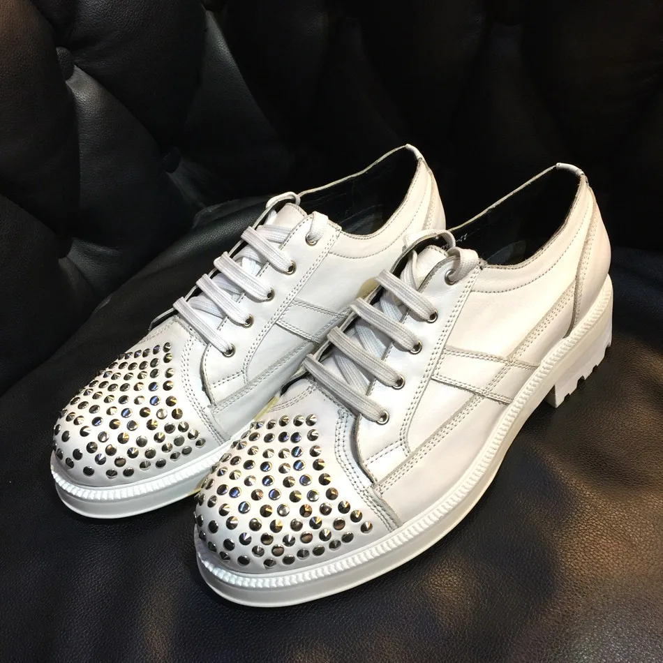 JINIWU 2026 Autumn Winter Men's Rivet White Leather Shoes, Lace Up Round Toe Thick Sole Elevated Versatile Fashion Dress Shoes