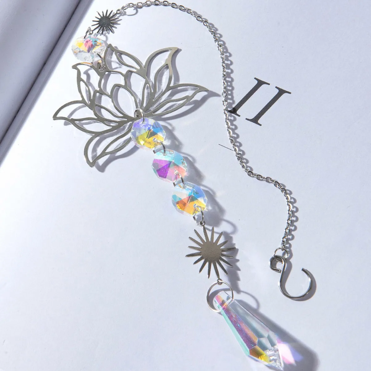 Crystal Sun Reach Moon Window Prism Light Catcher Glass Crystal Sun Catchers for Window, Prism Decor SJGJ04
