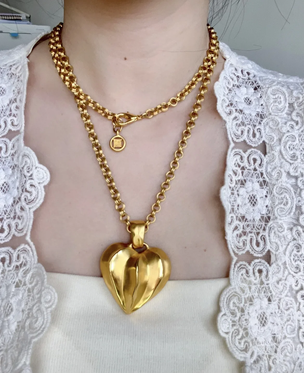 

Europe and the United States fashion exquisite ancient love long necklace