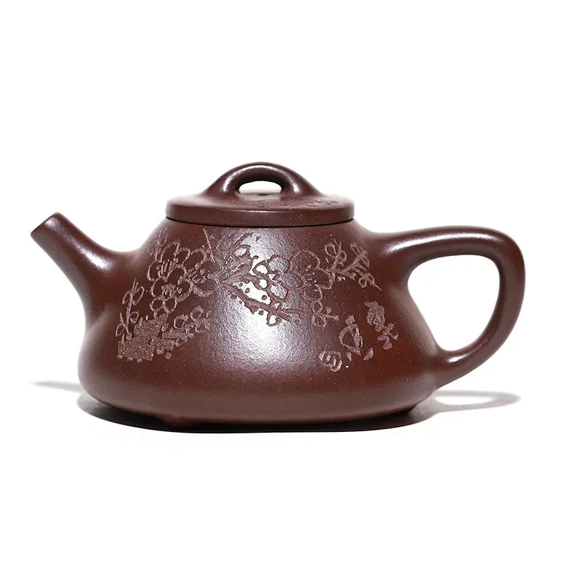 

Чайник из фиолетовой глины Исин, чайный сервиз ручной работы, оригинальная рудная красная глина, резной каменный ковш с цветком сливы, небольшая вместимость 100 куб.см.