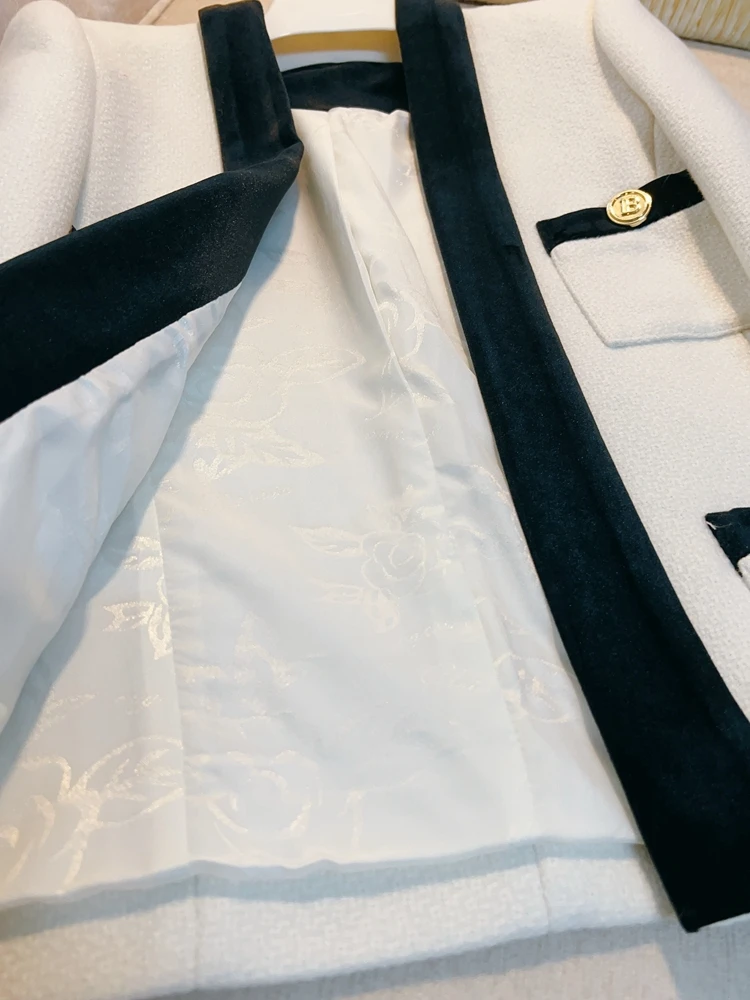 เสื้อสูทสีขาวสำหรับผู้หญิง รุ่น Ele Retro Ele ไซส์เล็ก คอลเลคชั่นฤดูใบไม้ร่วง