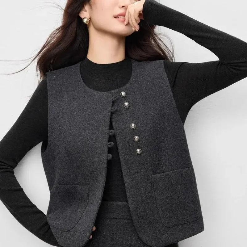 

2025 Autumn and Winter New High-end Vest Tops Versatile Loose Sleeveless Cardigan Jackets