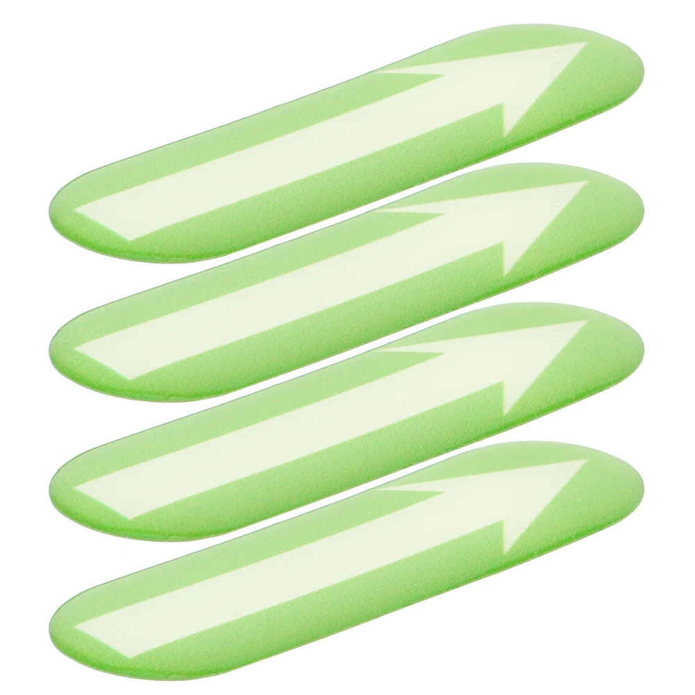 

4pcs Luminous Arrow Directional Decals Marking Adhesive Car Decals Driving Assistance Positioning Glow In The Dark Arrow