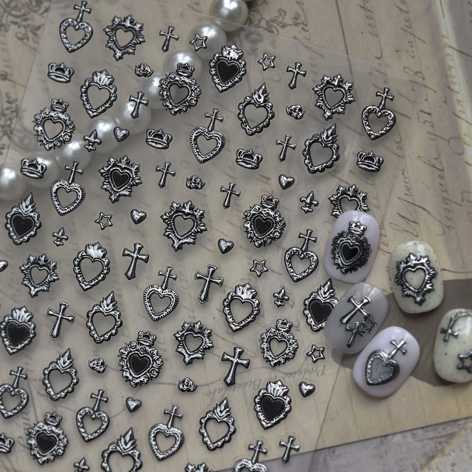 5D Vintage Metall Geschnitzte Rand-Nagelkunst-Sticker Herz Kreuz Krone Stern Y2K Silber Heißpräge Selbstklebende Aufkleber für Frauen DIY