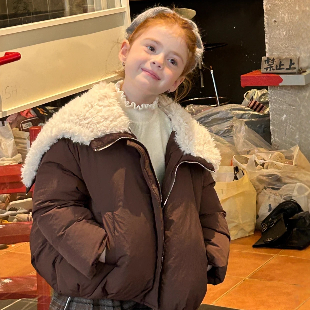 

Хлопковая одежда для девочек, осень 2023, новая детская одежда, корейская хлопковая одежда на молнии для девочек, дизайн Sense