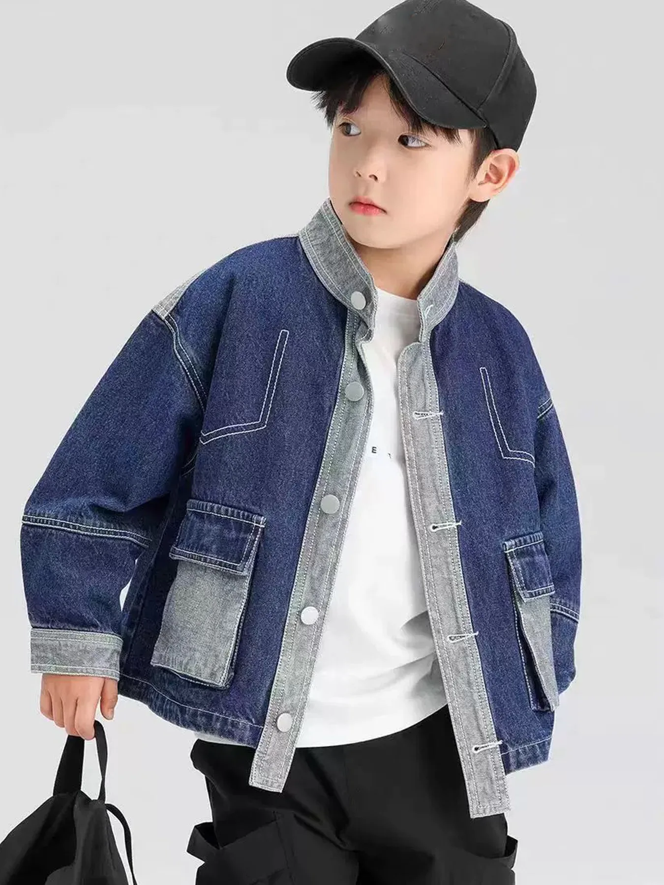 Kinderbekleidung Modische Jungenjacken Frühling und Herbst Neuer Frühling Internet Celebrity Kleidung Jungenjacken Jeansjacke