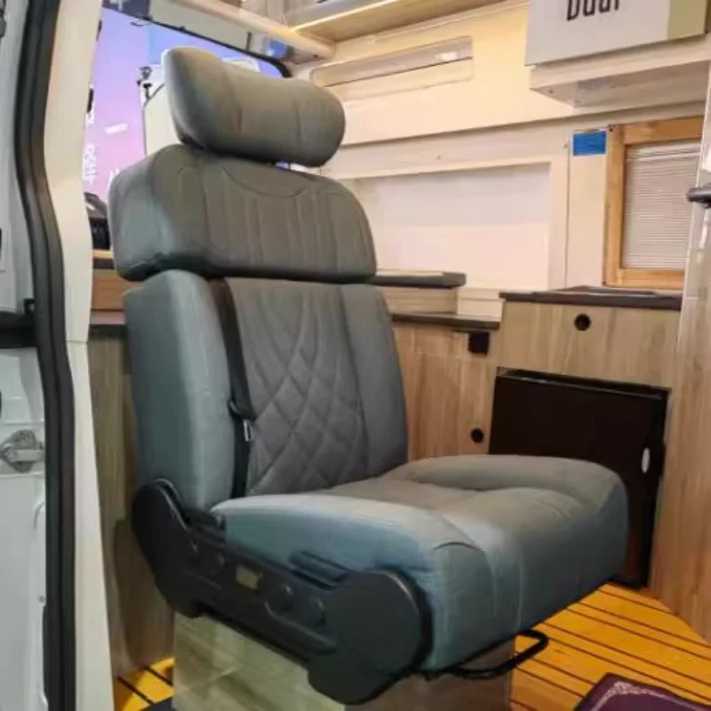 

Deluxe single-seat variable bed car
