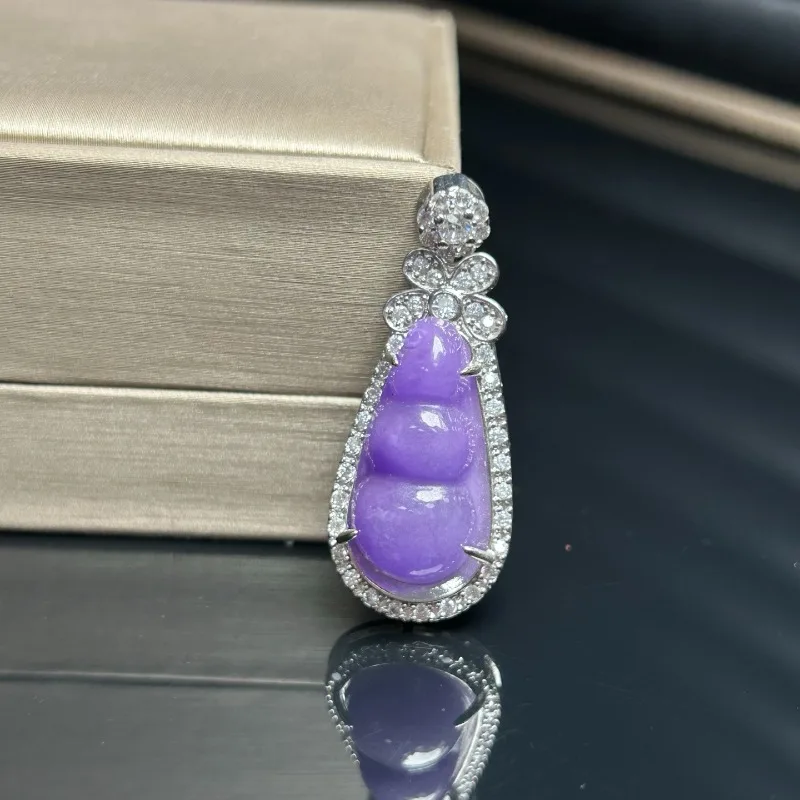 

Exquisite and Small Ethnic String Bean Pendant, Daily Versatile Model