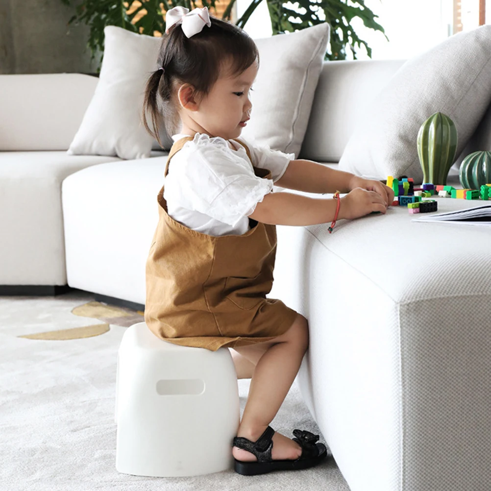 Sturdy Anti-Slip s Plastic Bathroom Footstool Home Stackable Pp Sitting Simple Footstool Plastic Stool Home