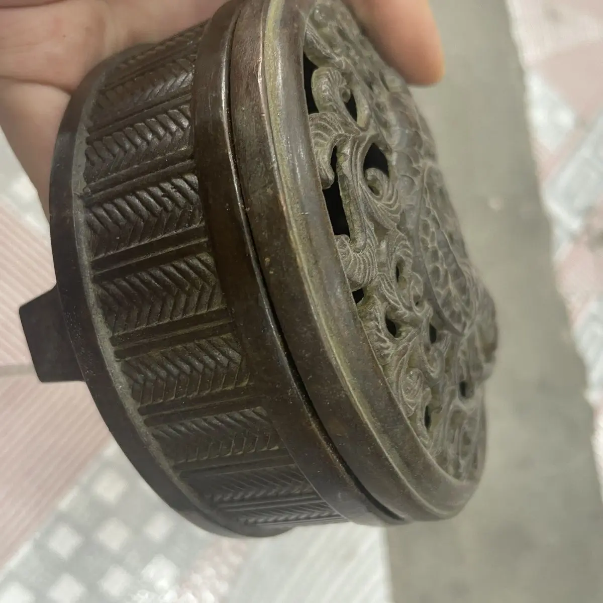 Hollow pattern dragon Incense Burner Statue for Tea Home Decor Ornaments
