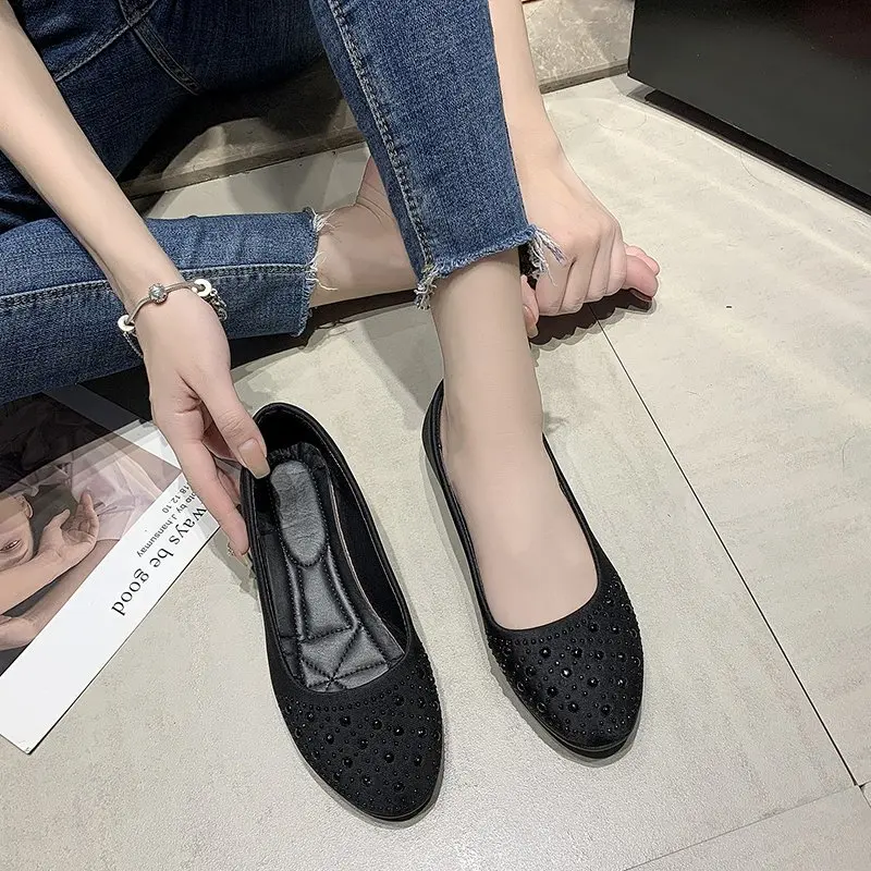 Scarpe basse casual da donna con bocca poco profonda e testa tonda Moda primaverile e autunnale più comode scarpe basse da un piede.
