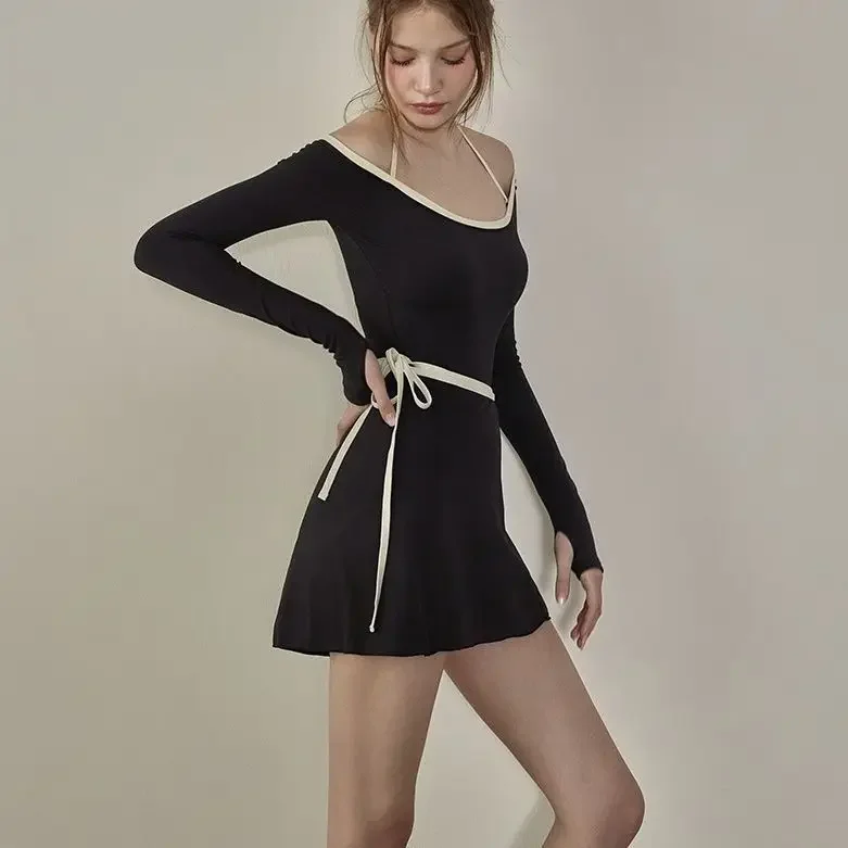 

Купальник из двух частей Купальник с длинными рукавами Консервативный черный тонкий и сексуальный отпуск Горячий источник