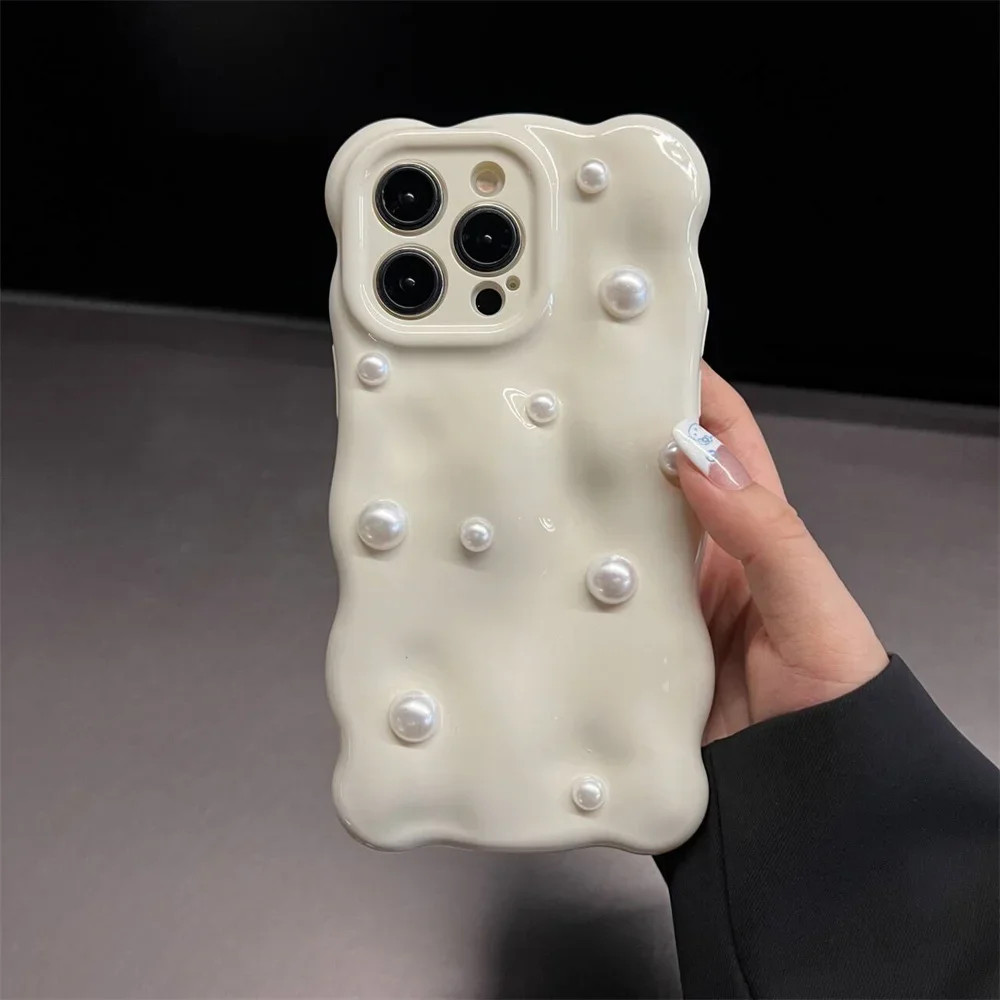 Luxury 3D Pearl Wavy Phone Case for iPhone 16 15 14 Pro Max 15Pro Shockproof Soft Silicone Ins Cover for iPhone 11 12 13 Pro Max