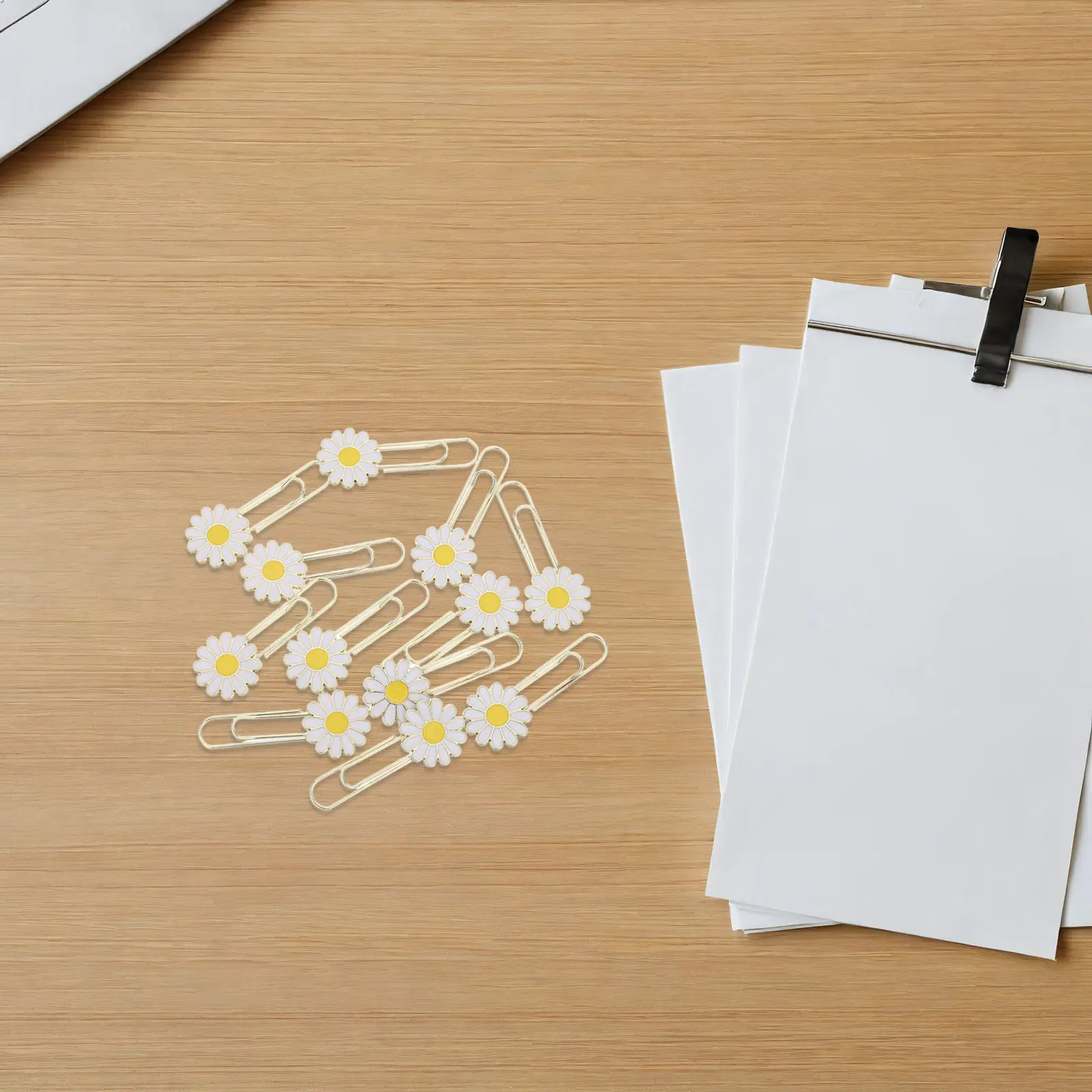 12Pcs Daisy Bookmark Paperclips Cute Flower Shaped Metal Clips Office Desk Organizers Journaling Craft Supplies Mini Decorative