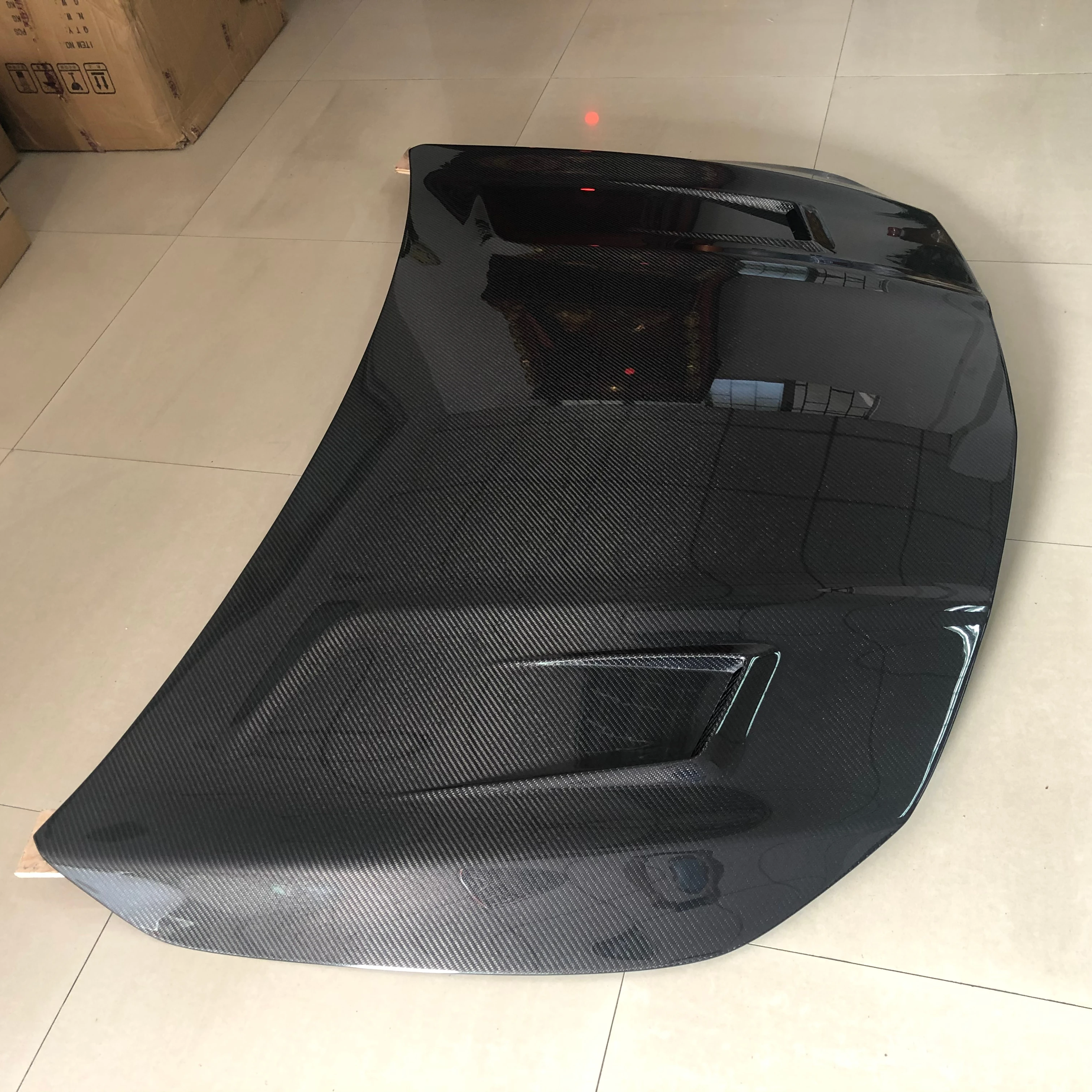 

Tom AutoCARBON FIBER HOOD for 2014-2019 Benz W117 CLA &AMG CLA