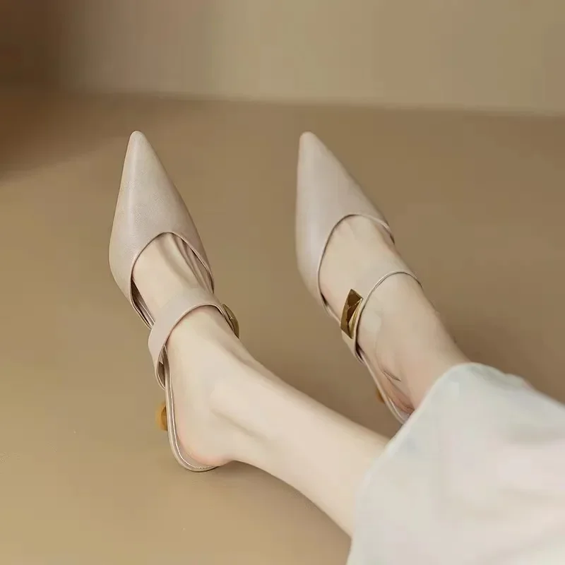 2024 Women Kitten Heels Mules Golden Rivet Pointed Toe Summer Sandals Fashion Ladies Casual Med Heels Shoes Size 35-42