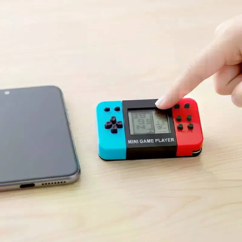 Mini  Puzzle Game Keychain Handheld Electronic Toy Classic Brick Pendant for Gifts Learning and Stress Relief Travel