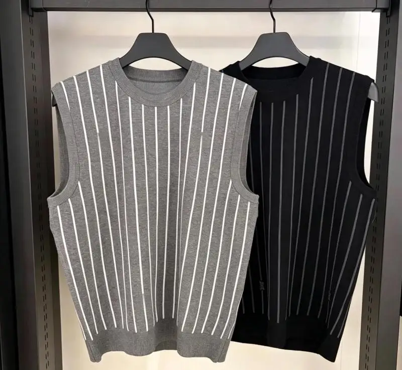 Mens Golf Sleeveless Knit Sweater Vest Crew Neck Striped Design Versatile Fashion Casual Sport Golf Apparel