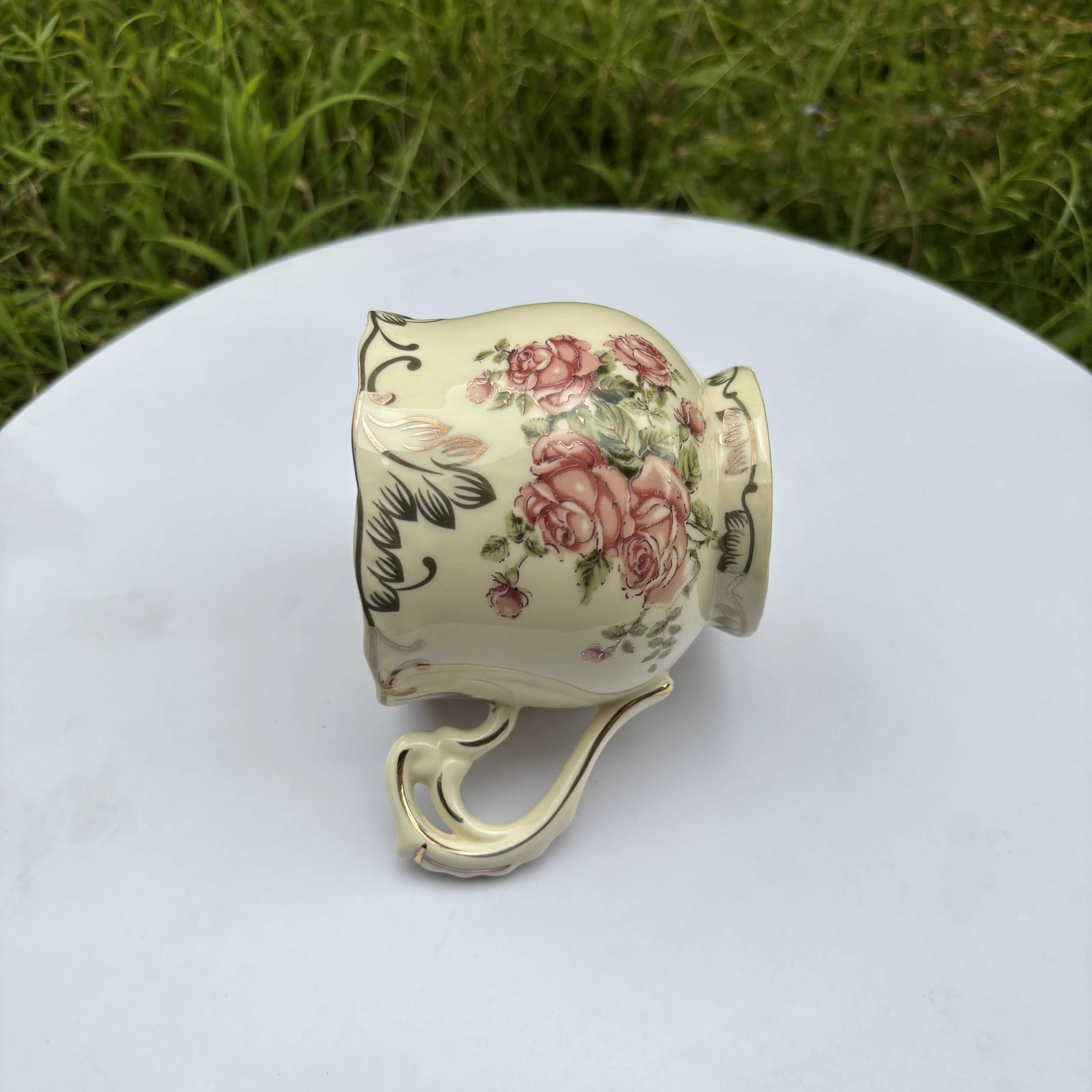 Flowering Tea Cups , Ivory Ceramic Floral Coffee Cups 250ml