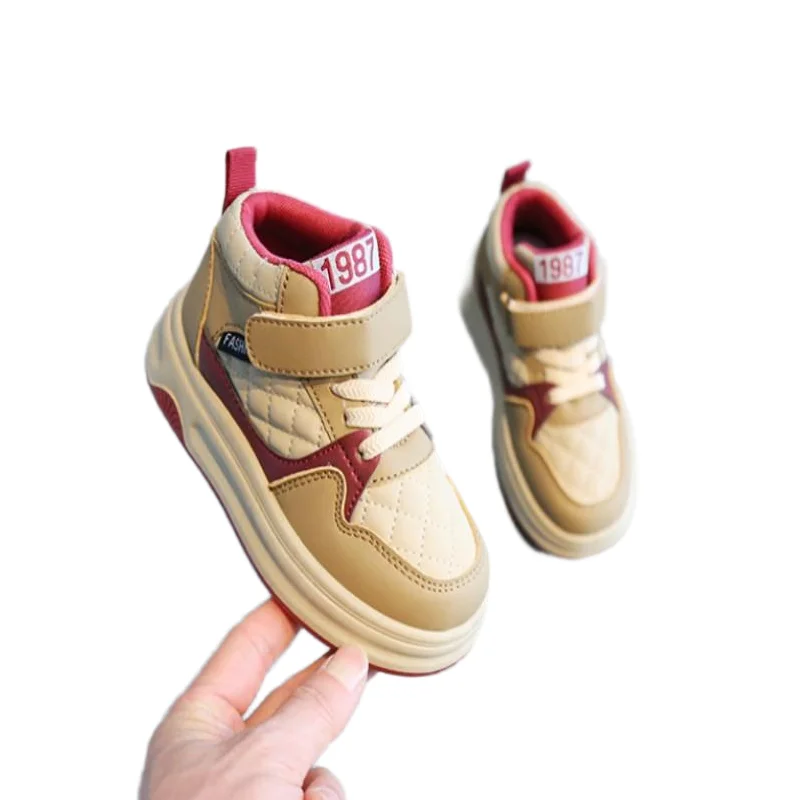 

Children's Sports Shoes 2025 Spring Autumn Boys' Casual Board Shoes High Top Lightweight Girls' Bread Soft Soled Baby Shoes