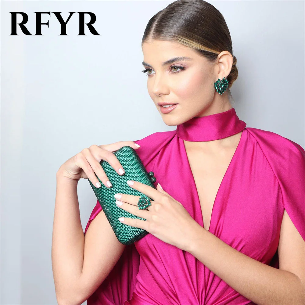 RFYR Hot Pink Suknie wieczorowe V-Neck Długa sukienka imprezowa Plisowana satynowa sukienka na studniówkę Halter Button Mermaid Draped Train Prom Gown