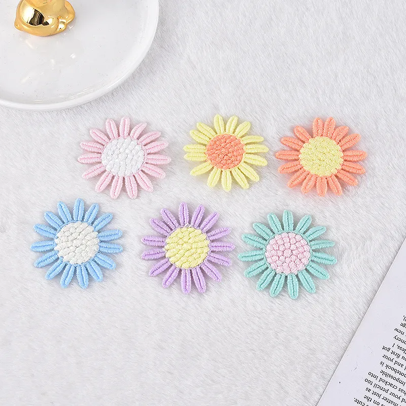 20PCS Knitted Embroidered Small Daisies Flower Patch DIY Colourful Sun Flower Stickers For Clothing Shoes Bag Wholesale Accessor