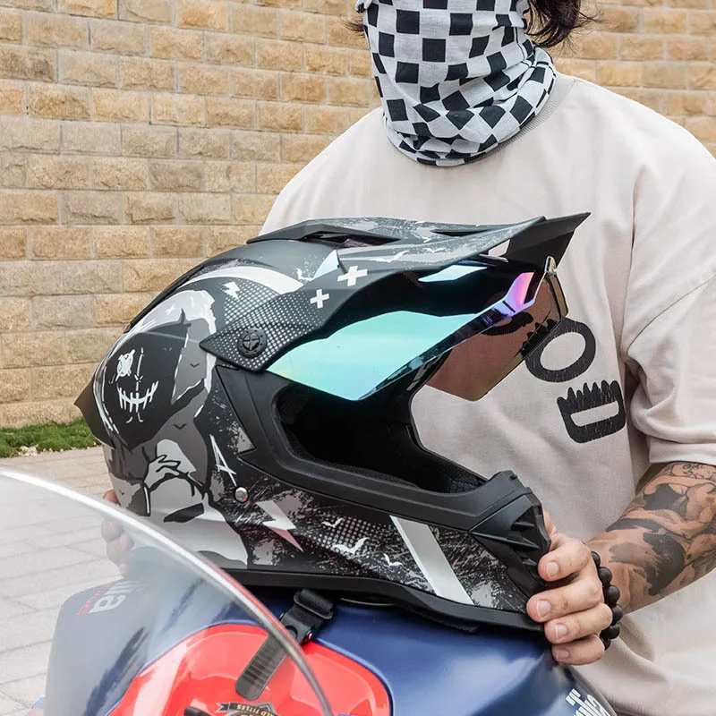 

Multifunctional New Off-road Rally Helmet Double Lens Road Rally Full Helmet Locomotive Long-distance Unisex in All Seasons