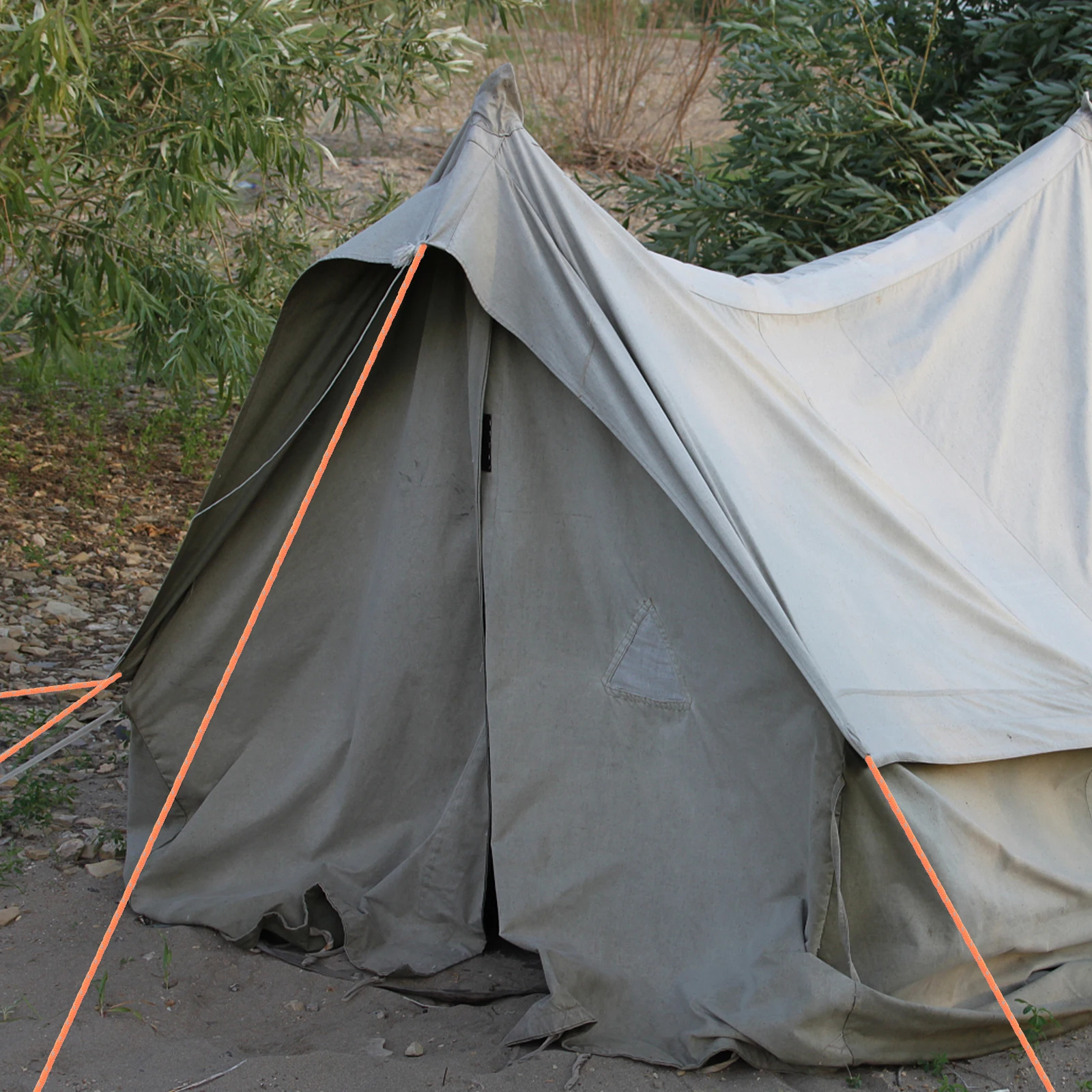 

1 Roll Tent Ropes Windproof Reflective Rope Camping Clothesline Cord Outdoor Tent Tying Ropes Hiking Tying Canopy Fixing Tool