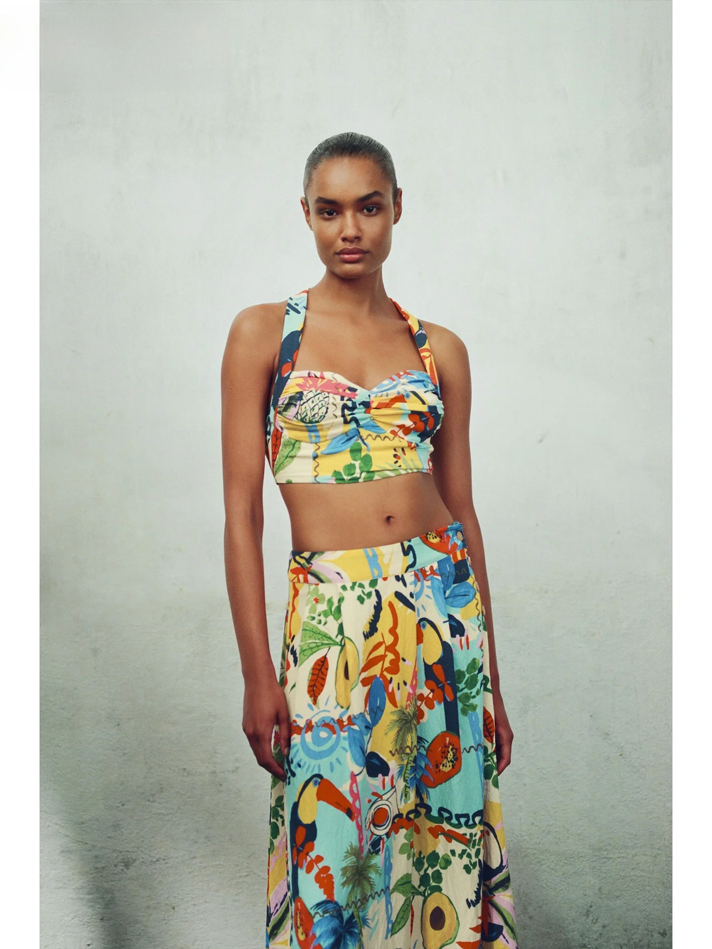 กระโปรงทรงเอลายทรอปิคอล ความยาวปานกลาง เอวสูง สไตล์ลำลอง สำหรับผู้หญิง ให้ความรู้สึกสบายๆ เหมาะกับวันหยุด กระโปรงทรงเข้ารูป ฤดูใบไม้ร่วง 2025