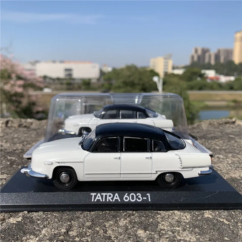 1:43 Scale Model Diecast Soviet TATRA 603-1 Alloy Czech Retro Car Toy Classic Vehicle Collection Display For Children Adult Doll