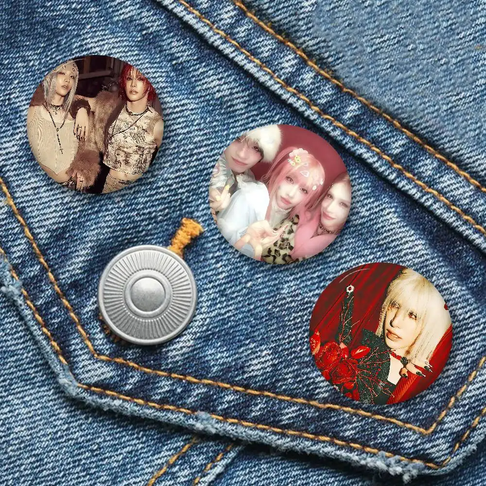 Popular Kpop Group X-XLov Round Button Pins Slogan Creative Brooches Backpack Clothes Decoration Fashion Cartoon Jewelry Gifts