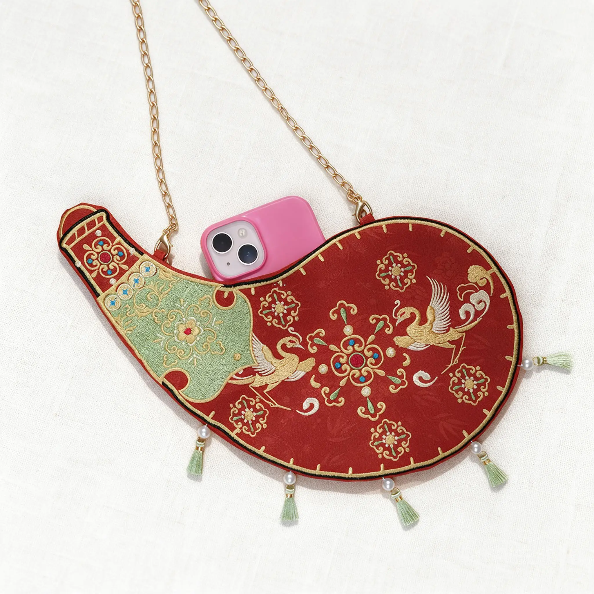 Women Vintage Chinese Hanfu Embroidered Wine Flask Shaped Crossbody Bag Tassel Gold Chain Strap Shoulder Purse For Cosplay Use