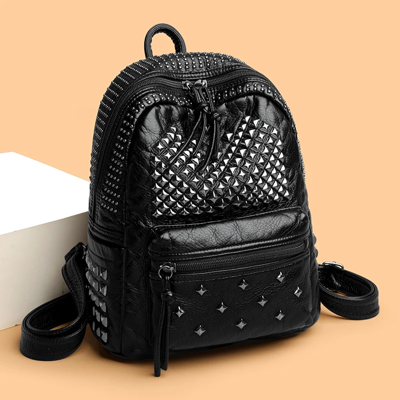 

Женский дорожный рюкзак из мягкой искусственной кожи, большая вместительная сумка для выходных, путешествий, работы, школы, повседневный рюкзак, стильный дизайн с шипами