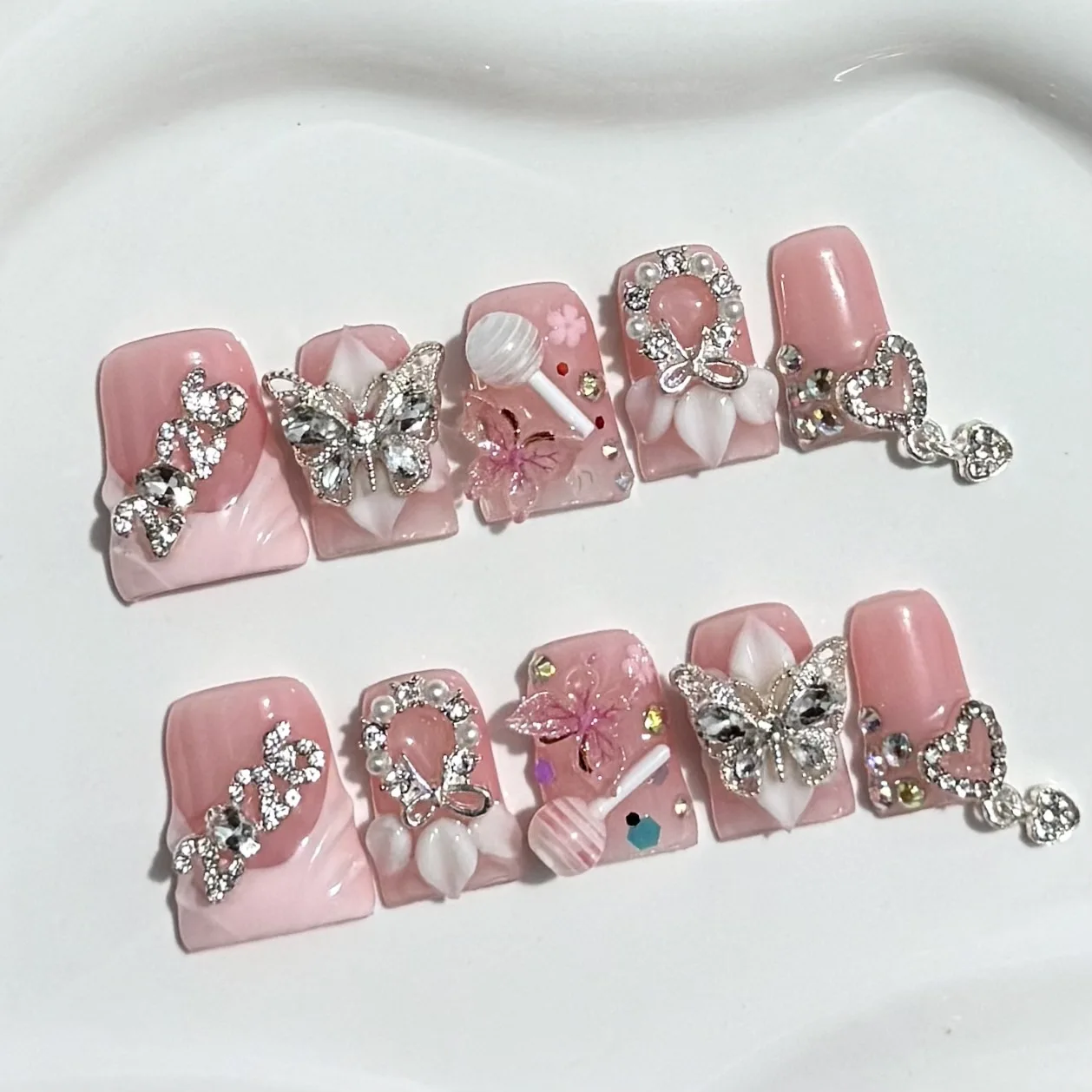 10pcs Short Duck Bill Press on Nails 3D Flower French Nail Silver Metal Butterfly Heart Sweet Cool Fake Nails Summer False Nails